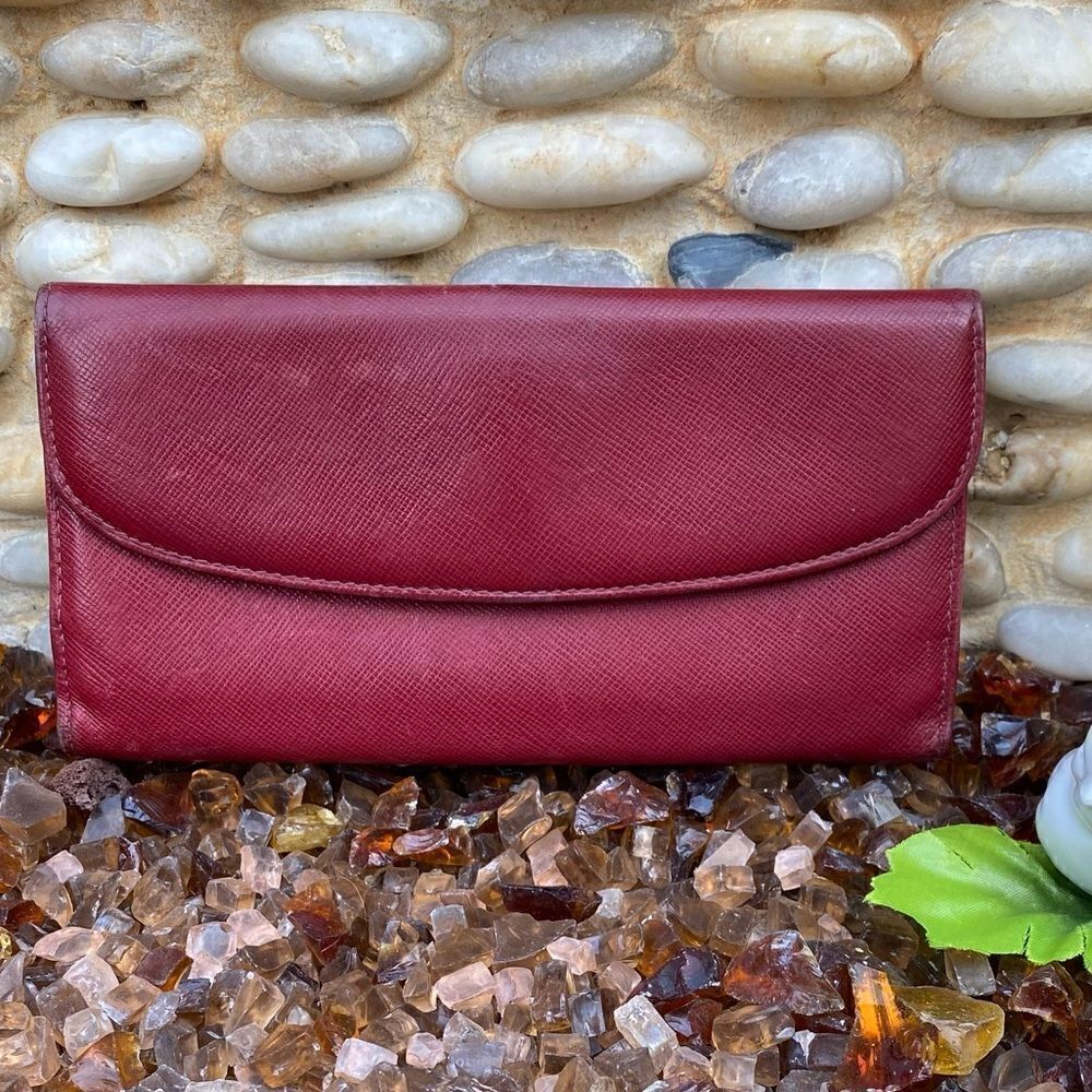 Authentic GUCCI Red Leather Long Slim Double-Sided Wallet w/ COA. Quiet Luxury - Picture 2 of 15